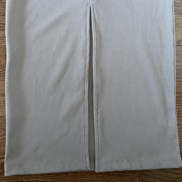 Back Slit Pencil Skirt - Stretch Rib Jersey Knit - Midi - Bodycon - Light Grey - Picture 9 of 13